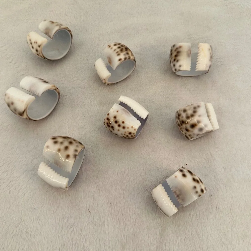 Unbranded Cowrie Shell Napkin Rings Brown Excellent Set of 8 Coastal Nautical